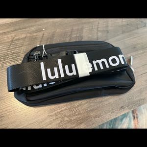 Lululemon Black Everywhere Belt Bag